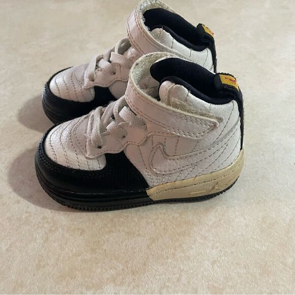 Toddler Boys Baby Nike Air Jordan shoes Taxi Fusion Black white retro size 4C - Picture 5 of 9